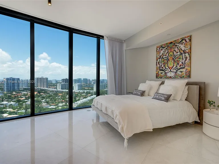 18555 Collins Ave #2403 — Photo 18