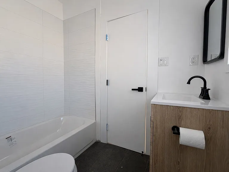 1600 E Ocean Blvd #1 — Photo 5