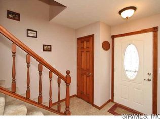 531 Bluestem Ct, Troy, IL