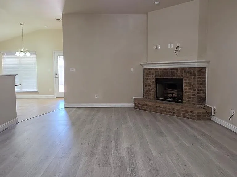 6011 Mile High Ln — Photo 3