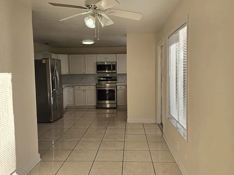 28021 SW 142nd Ct #28021 — Photo 6