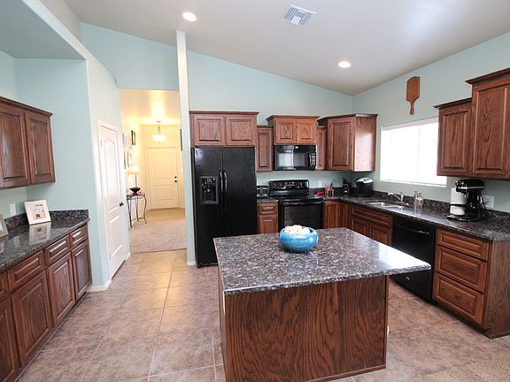 3rd image of 4575 S Agave Ave