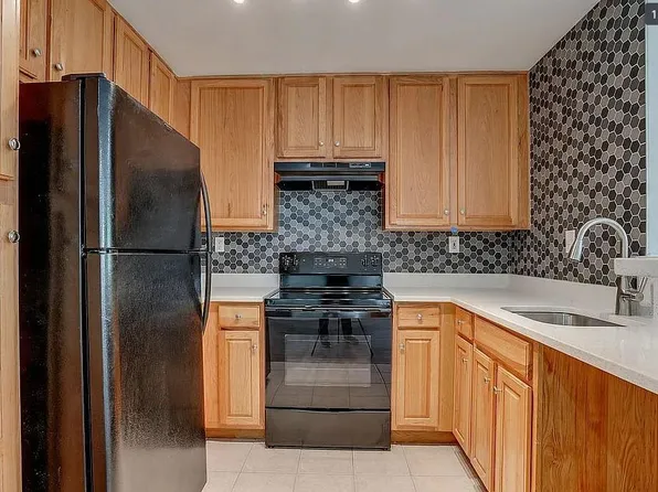 9907 Boysenberry Way, Montgomery Village, MD
