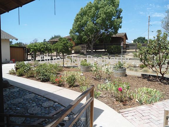 3rd image of 3045 Samantha Dr