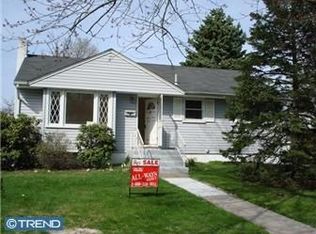 201 Paulson Dr, Magnolia, NJ 08049