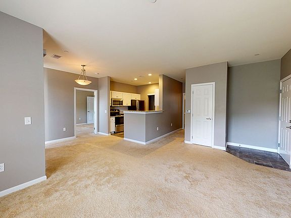4th image of 508 Stockton Rdg