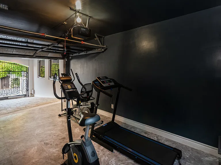 1455 Robmar Dr — Photo 47