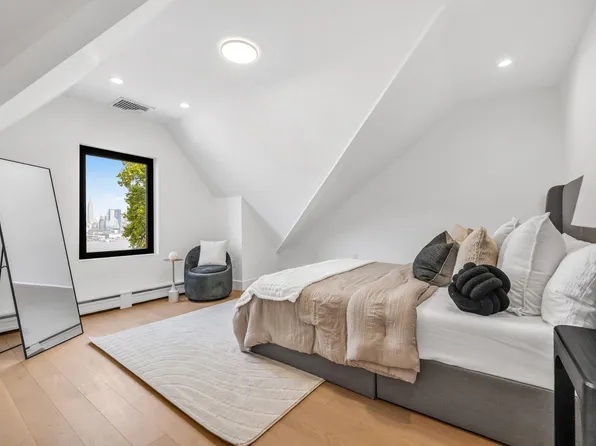 829 Blvd East image 38 of 50