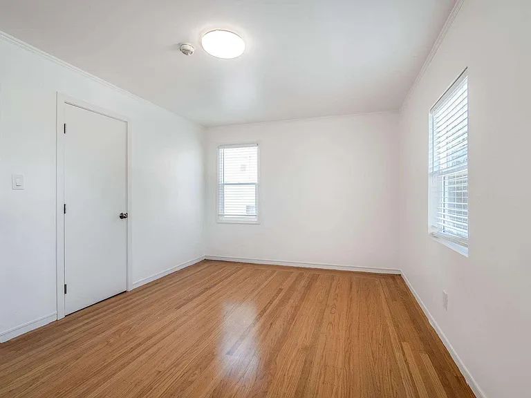 1305 Walnut St #1305 — Photo 34
