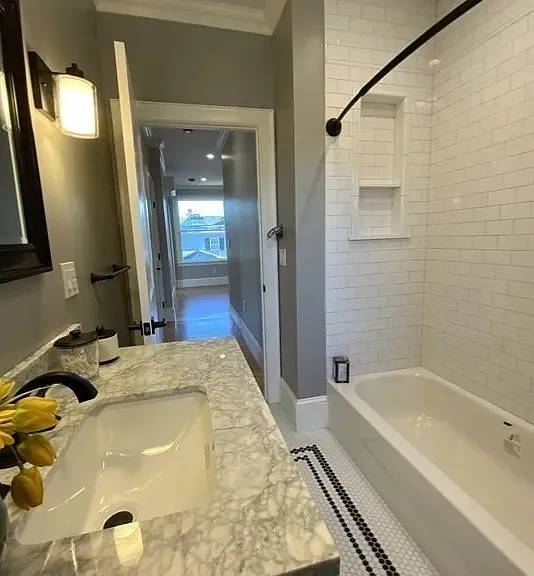50 E Clinton St #2 — Photo 9