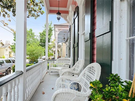3rd image of 329 Bermuda St