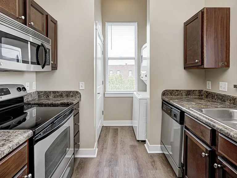 The Waverley Apartments — Photo 2