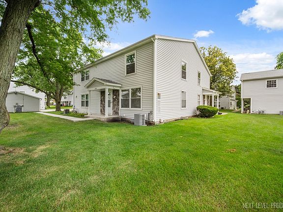 2nd image of 1393 S Glen Cir