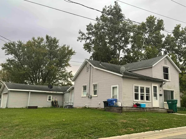 604 2nd St, Charles City, IA 50616