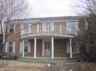 8659 E Sandwich Rd, Hinckley, IL 60520