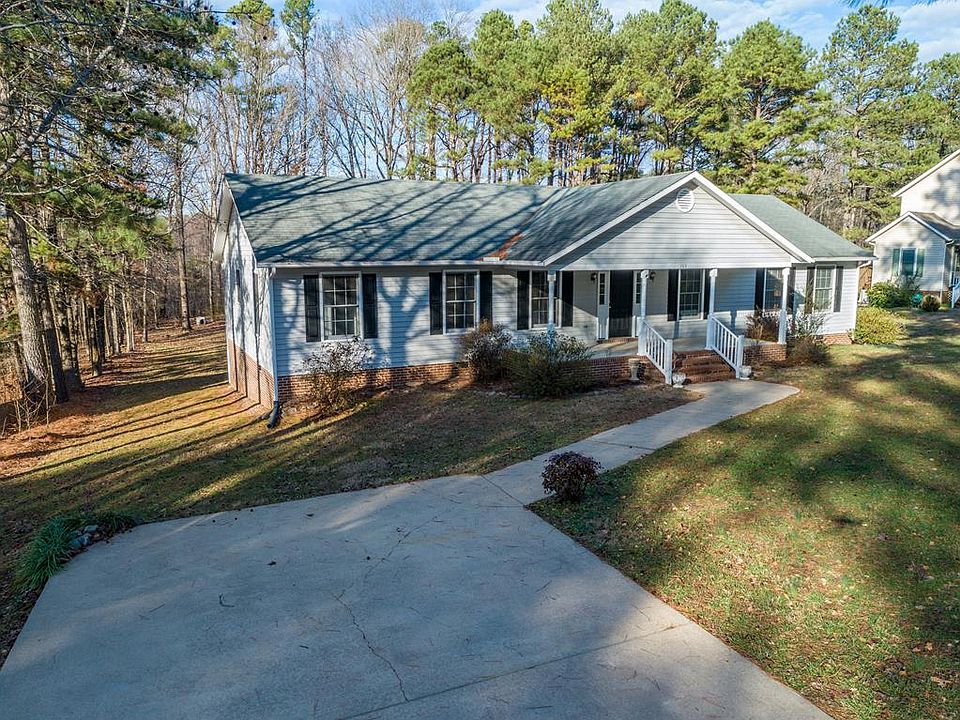 1st image of 165 Sunset Ln