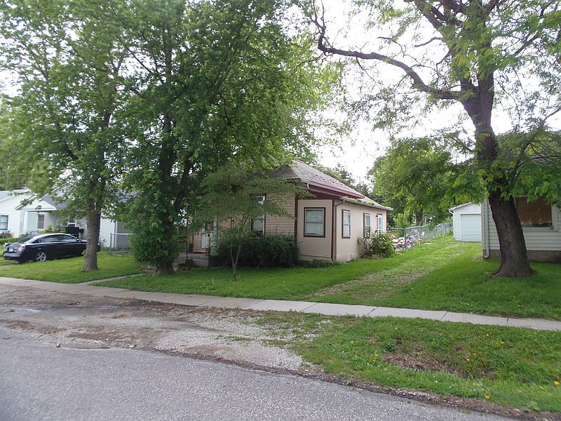 2nd image of 706 Pottawatomie St