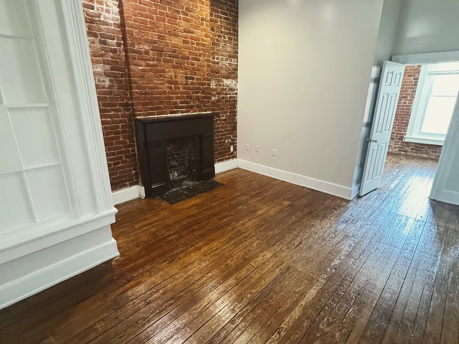 2 bed, 800 sqft, $1,750 — Photo 2