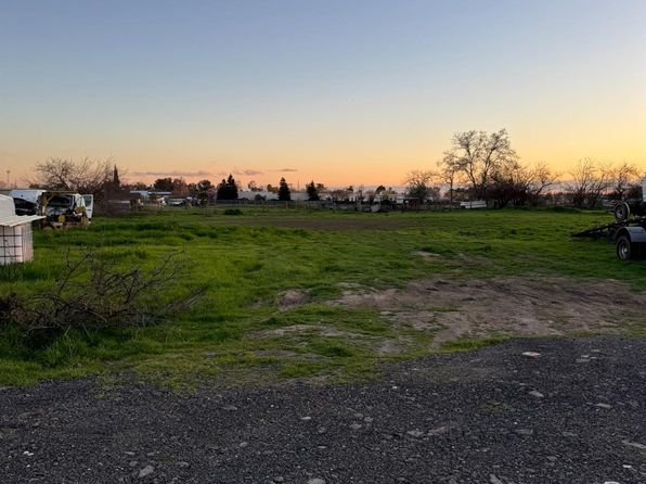 7033 34th St, North Highlands, CA 95660
