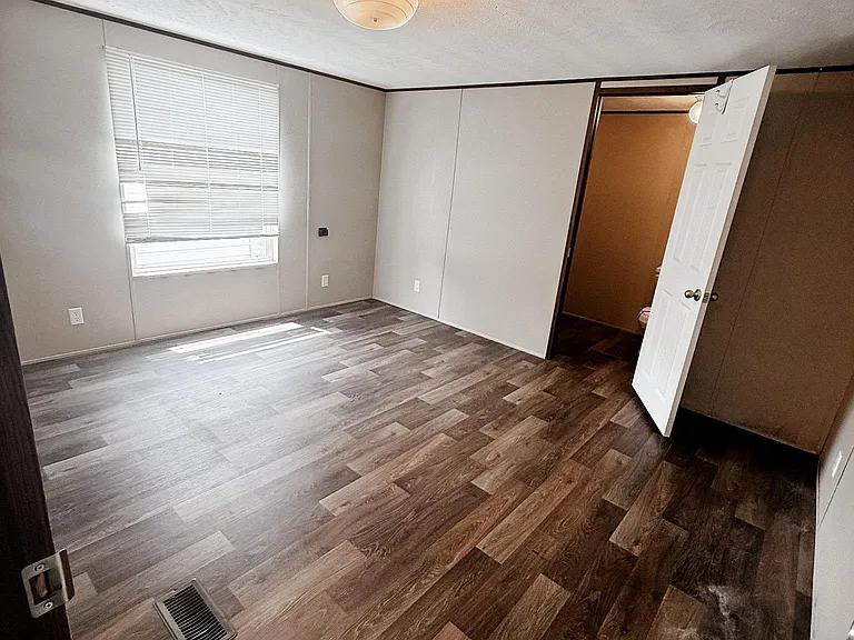 2224 Raysbad Ct — Photo 21