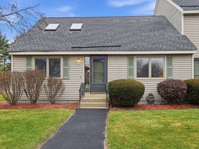 22 Eastmeadow Way, Manchester, NH, 03109