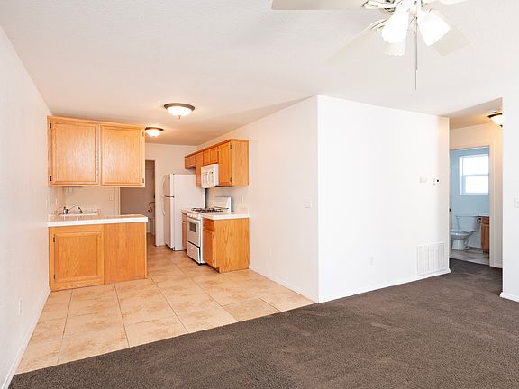 4th image of 11010 Voltaire Ct APT B