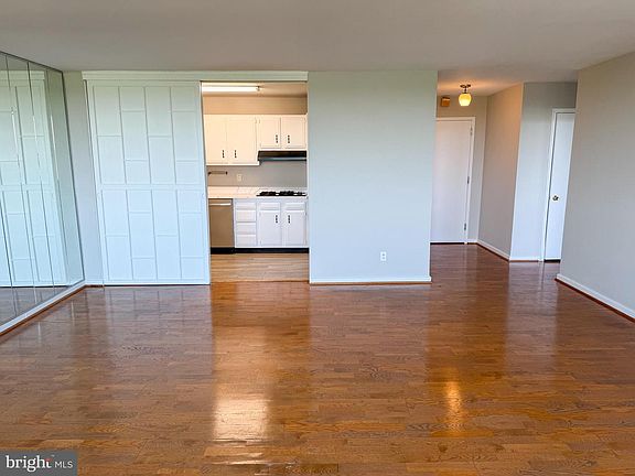 3rd image of 1401 Pennsylvania Ave APT 1414