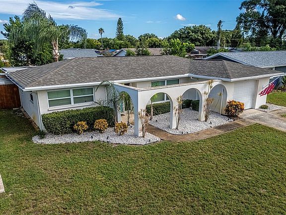 4th image of 2174 SCOTLAND DRIVE