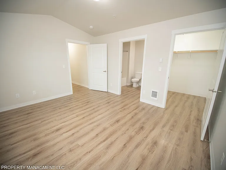 Cedar Ridge Apartments — Photo 18