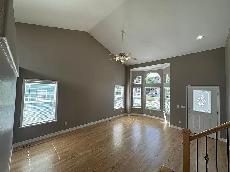 2345 Damon Dr — Photo 6