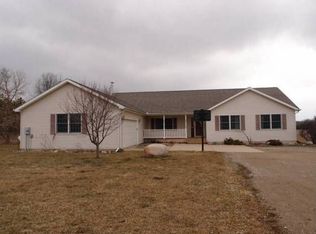 6899 N Williams Rd, Saint Johns, MI 48879