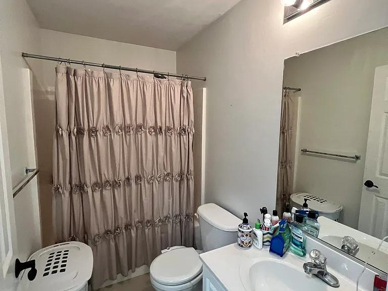 812 Bryson Arch — Photo 30