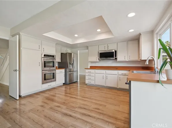 19032 Bridgeway Ln, Huntington Beach, CA 92646