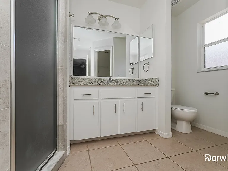 8110 Westmont Ave — Photo 10