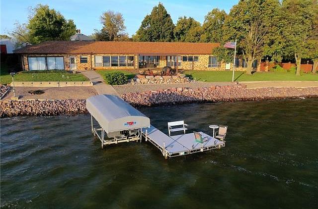1st image of 602 Levee Blvd