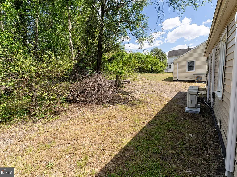 117 Davis Ln — Photo 5