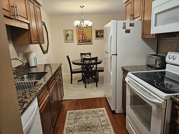 5th image of 931 Arquilla Dr #431