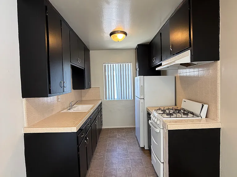 11275 Huston St #5 — Photo 1
