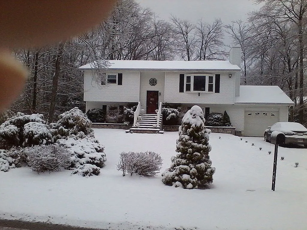 2193 Onondaga Way photo 1