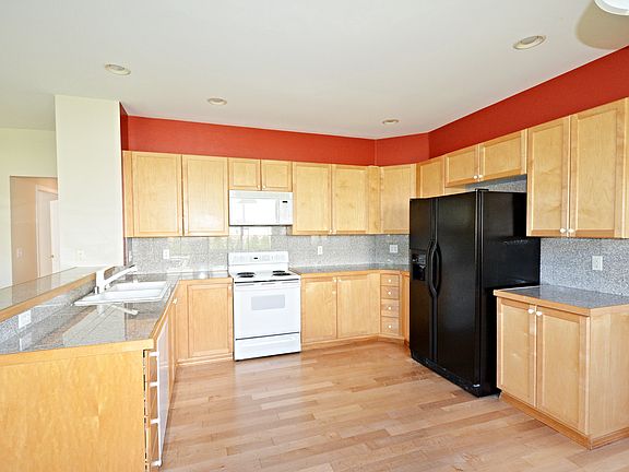 5th image of 1134 243rd Pl SE