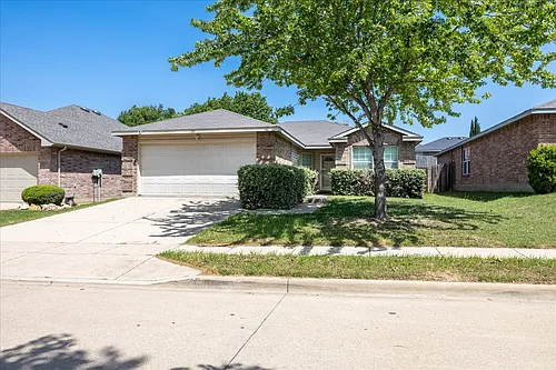 1705 Diamond Lake Trl Photo 1