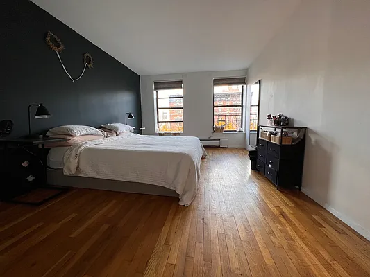 Rented by EXP Realty NYC | media 6
