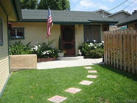 5th image of 903 W Hillcrest Blvd