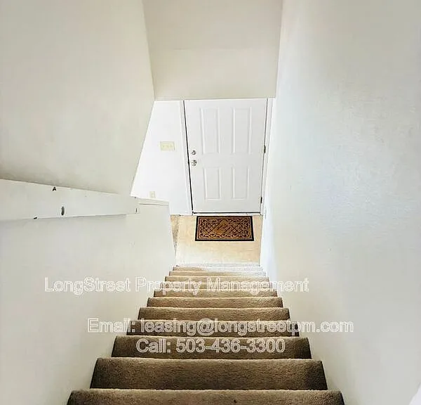 933A NW Sequoia Ave — Photo 12