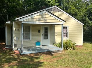809 Stadiem Dr, Kinston, NC 28501