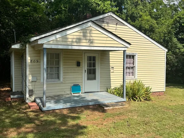 809 Stadiem Drive, Kinston, NC 28501