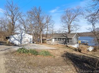 577 Outlook Dr, Edwards, MO 65326