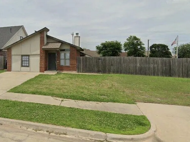 Large corner lot