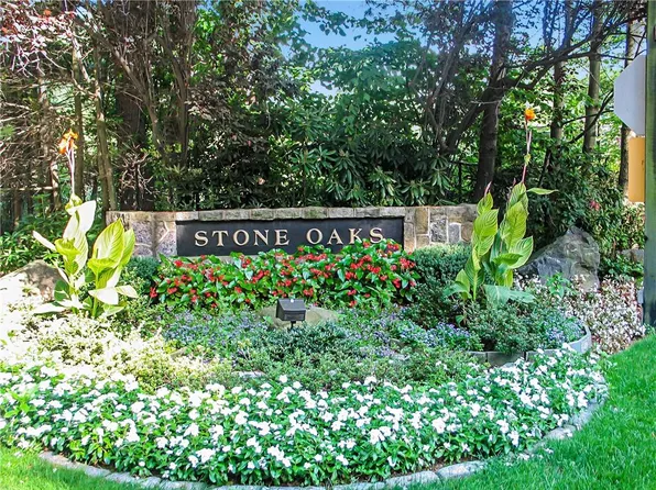 112 Stone Oaks Drive, Hartsdale, NY 10530