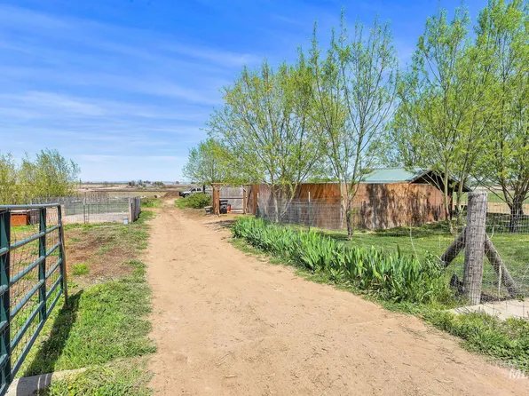 18275 Allendale Rd, Wilder, ID 83676